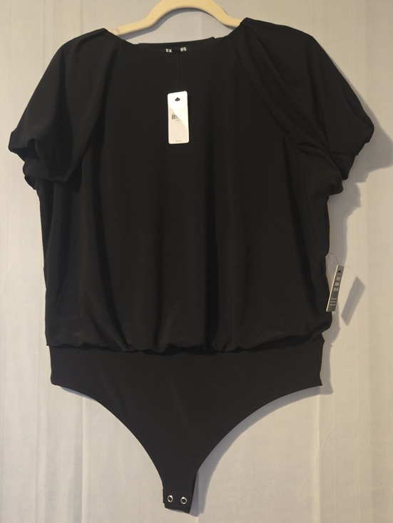 Express Tops - Express Black Bubble Hem Bodysuit Size Large NWT